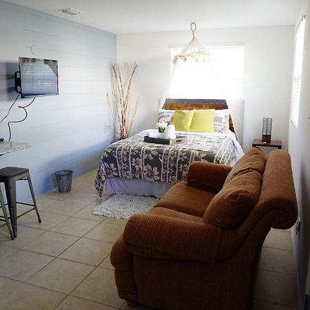 Mi Casa Es Tu Casa, Airport Suites Tampa Kültér fotó