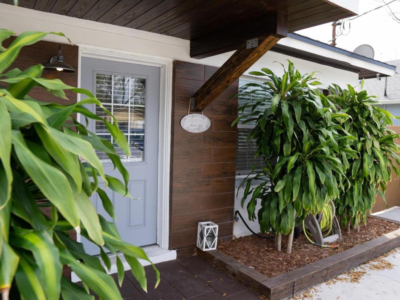 Mi Casa Es Tu Casa, Airport Suites Tampa Kültér fotó