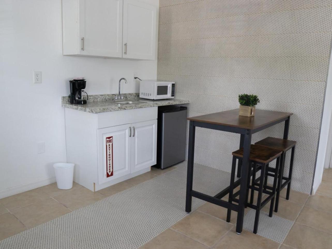 Mi Casa Es Tu Casa, Airport Suites Tampa Kültér fotó