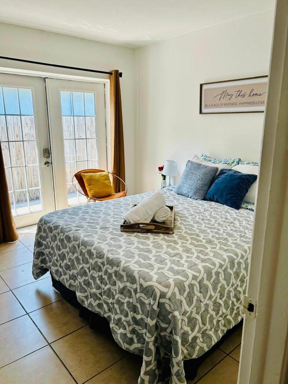 Mi Casa Es Tu Casa, Airport Suites Tampa Kültér fotó